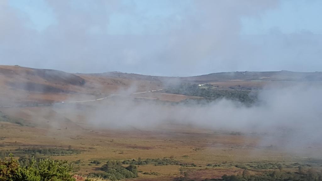 Sur La Route Des Myrtilles Gouézec Chambre photo